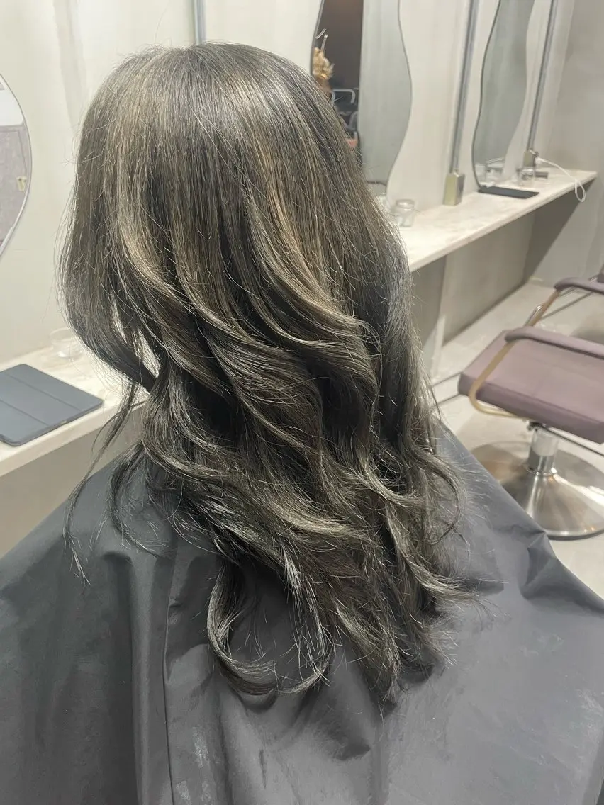 カラー ヘアカラー 助宗 塁のヘアスタイル