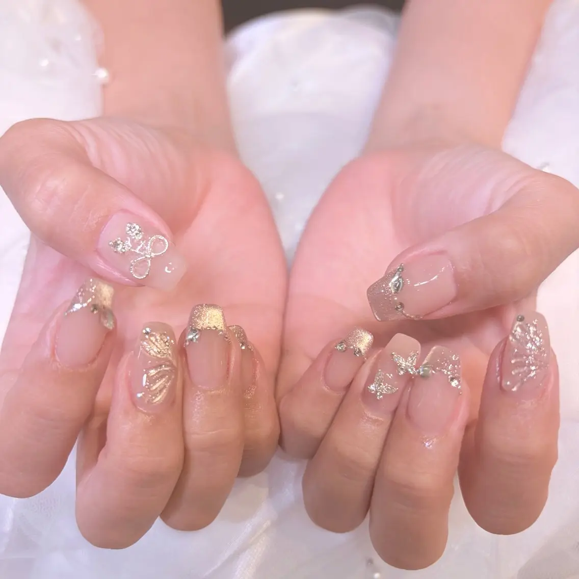 ネイル ブライダルネイル ハンドネイル nail salon e'mu💐のネイルデザイン