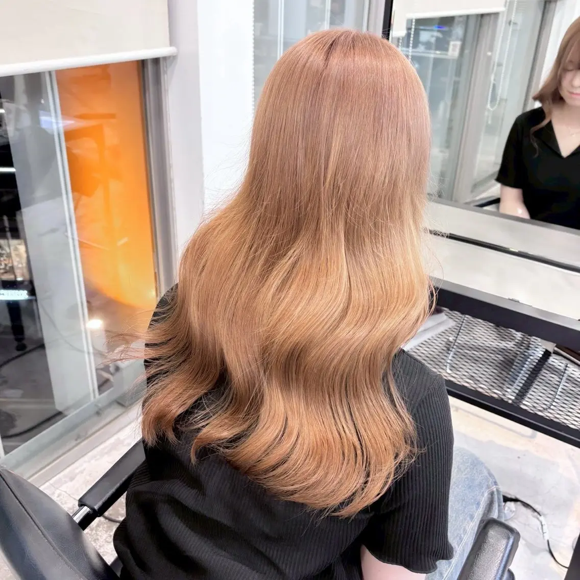 カラー ブリーチ 透明感カラー ネイビーカラー オレンジ ピンクカラー ヘアカラー トリートメント 🌻ハイトーン/艶 カラー🌻ユリナのヘアスタイル