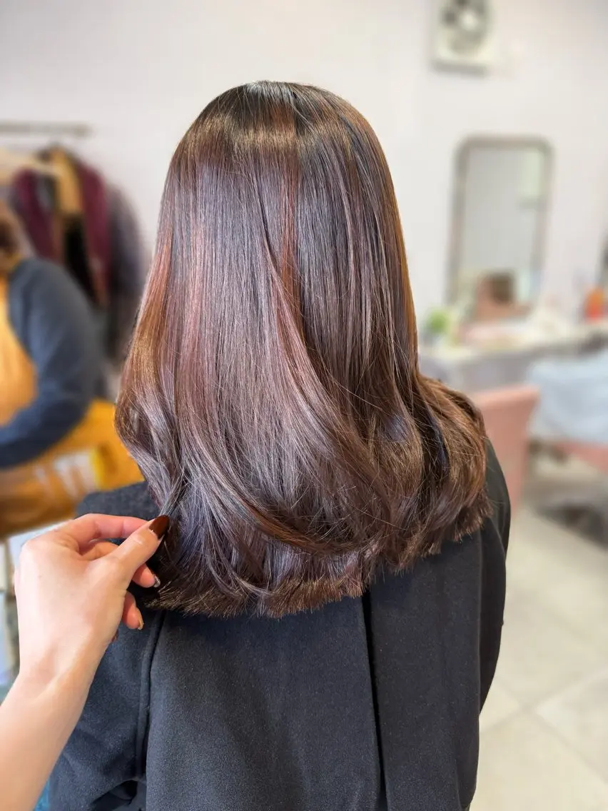 セミロング カット トリートメント Sakura .のヘアスタイル