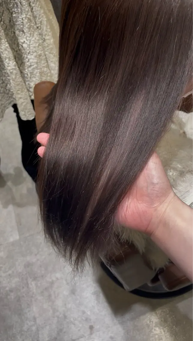 セミロング カラー ベージュカラー ラベンダーカラー ラベンダーベージュ ヘアカラー 佐藤 由依/水光カラーのヘアスタイル