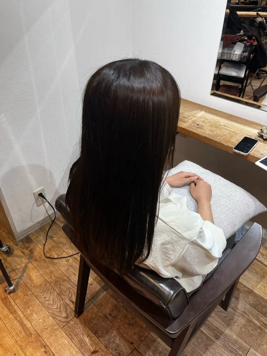 カラー moka/ブリーチ /カットのヘアスタイル