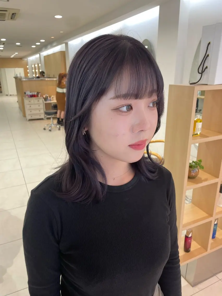 ミディアム 顔まわりレイヤー 姫カット 韓国風ヘア レイヤーカット ワンホンヘア 🧸SAKI🎀 韓国レイヤーのヘアスタイル
