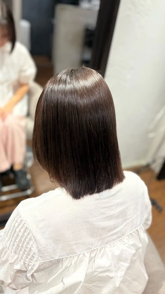 ショート 縮毛矯正 岡本 愛梨のヘアスタイル