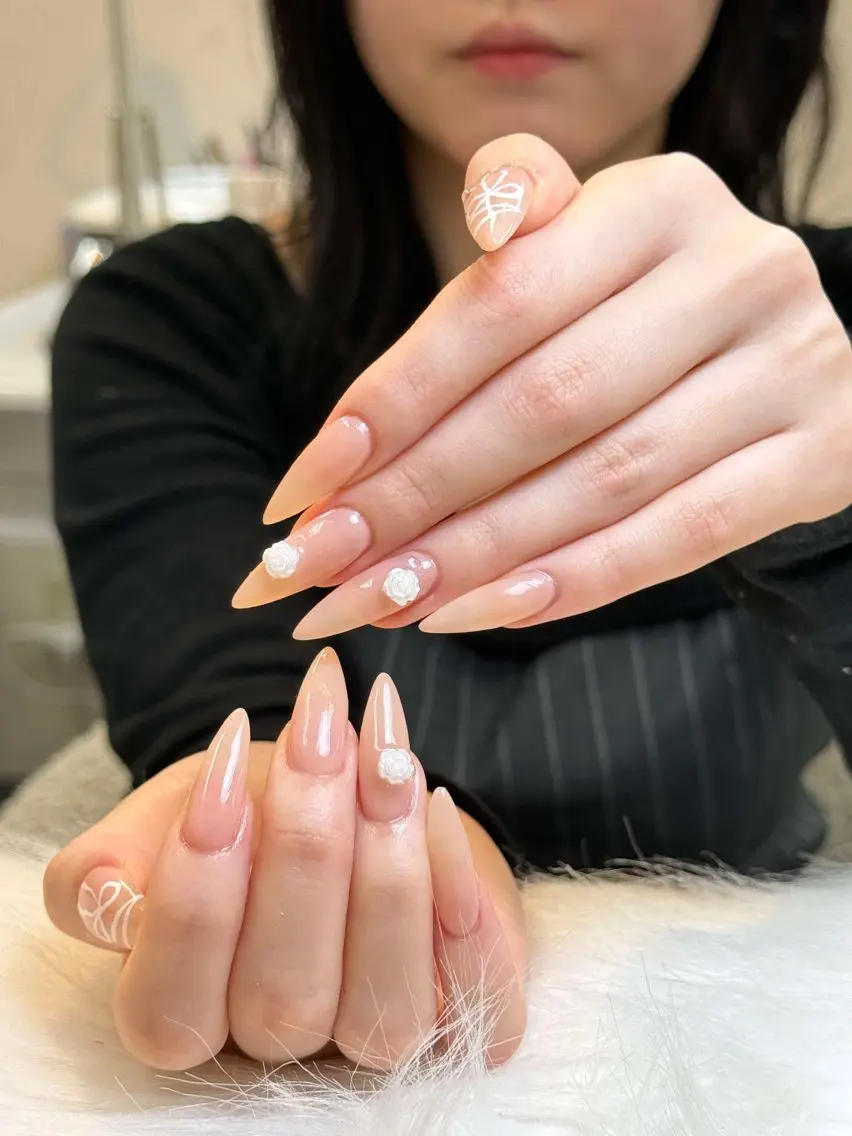 ネイル アートネイル フレンチネイル ジェルネイル ニュアンスネイル オフィスネイル Nie Nail Shinokuboのネイルデザイン