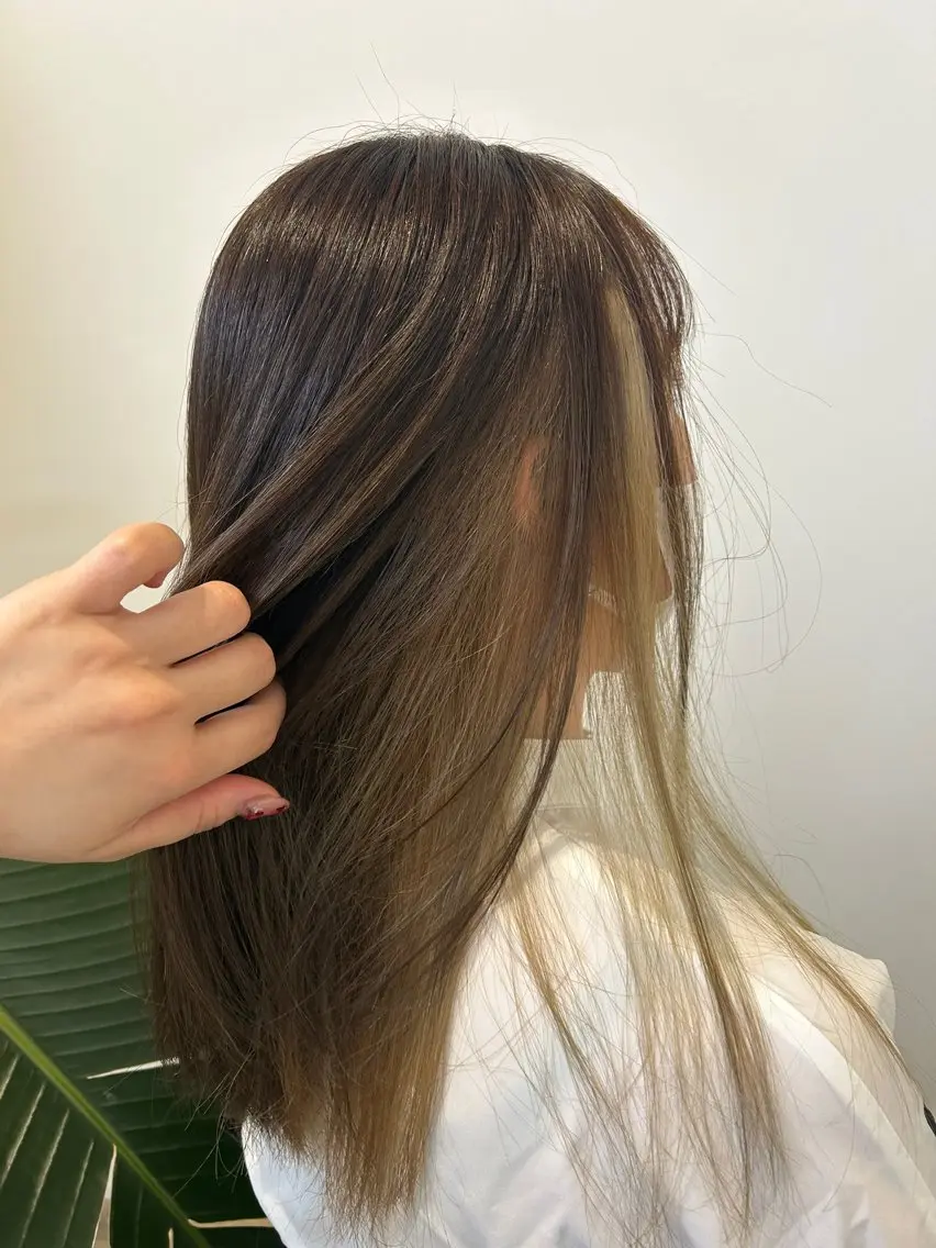 セミロング カラー ベージュカラー オリーブベージュ 田中 梨緒のヘアスタイル