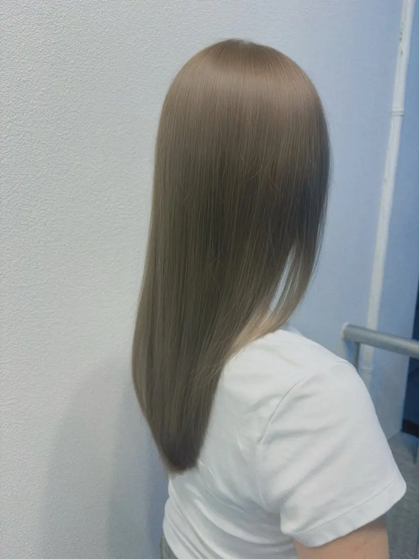 ロング カラー ベージュカラー ミント ミントベージュ オリーブカラー しゅう 🎀透明感🎀高崎のヘアスタイル