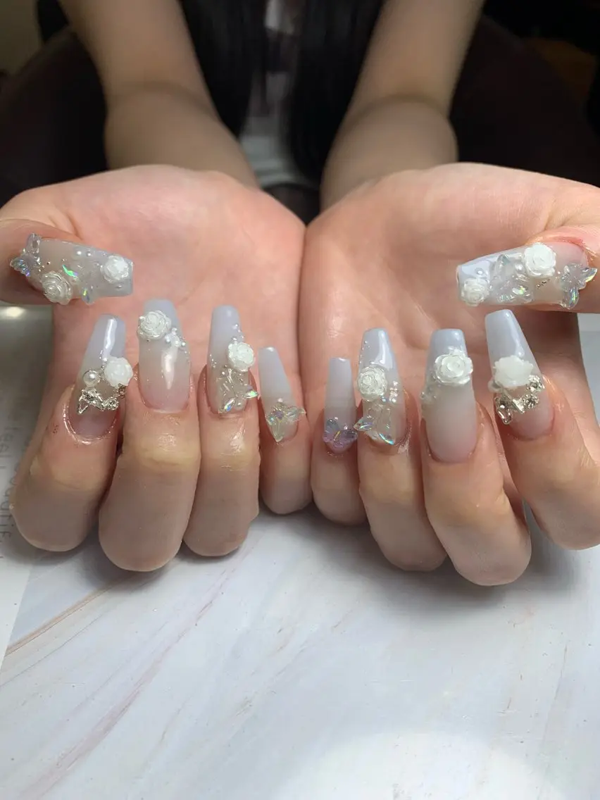 ネイル フレンチネイル ジェルネイル 韓国ネイル マグネットネイル マグネットフレンチ akina nailsのネイルデザイン