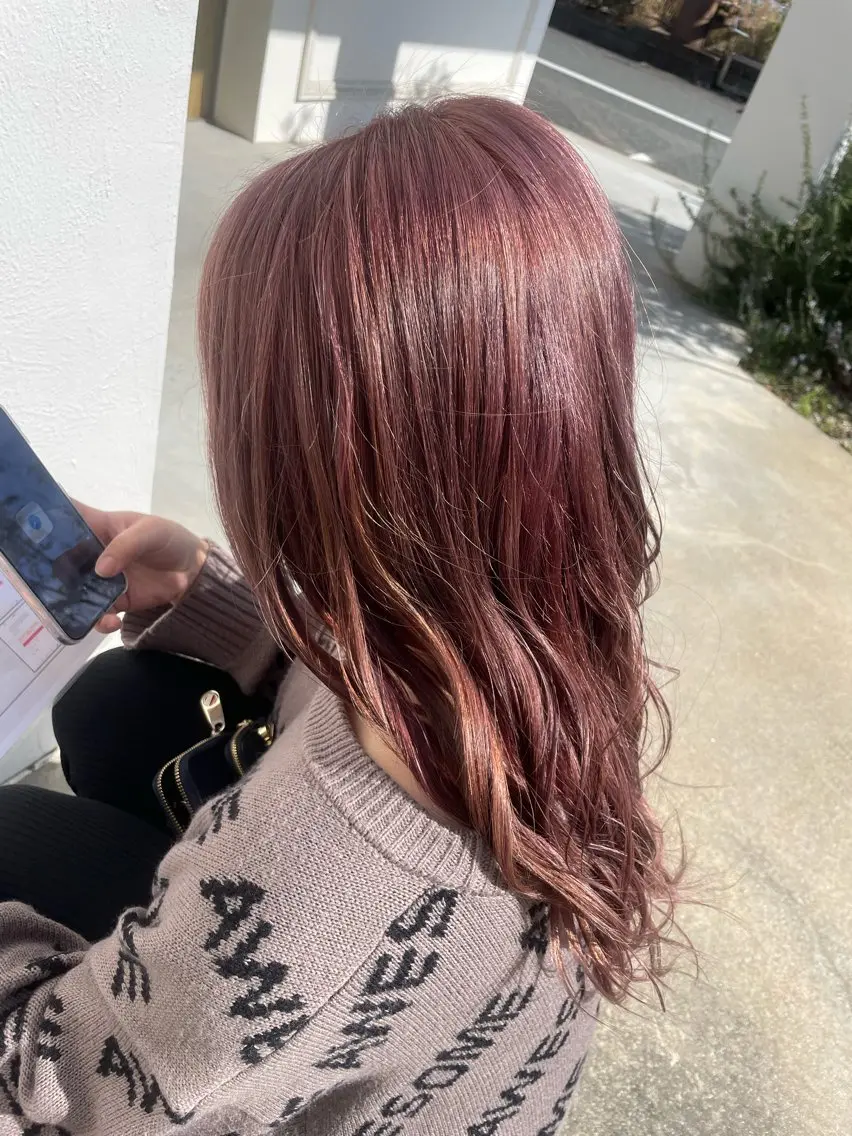 セミロング 卒業式のヘアスタイル ヘアカラー SARA古賀店 かすみ🐬🩵のヘアスタイル