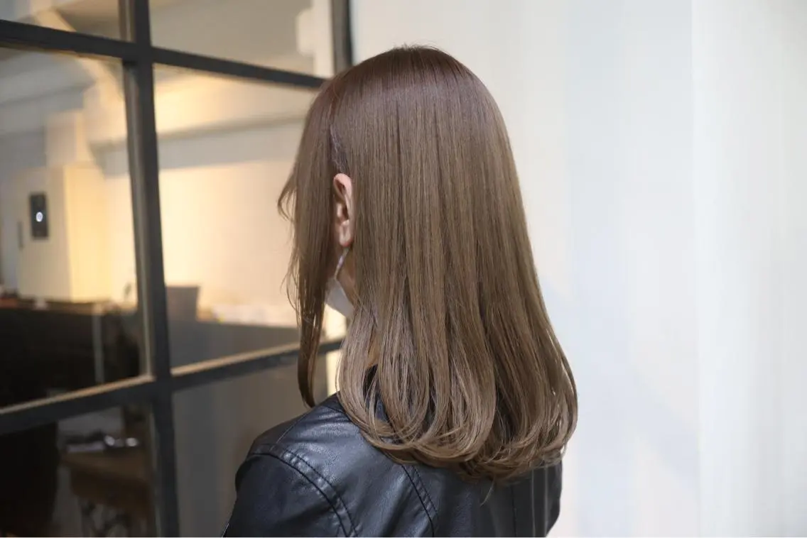 ミディアム カット ヘアカラー トリートメント ✨池袋ブリーチ特化 Hibiki✨のヘアスタイル