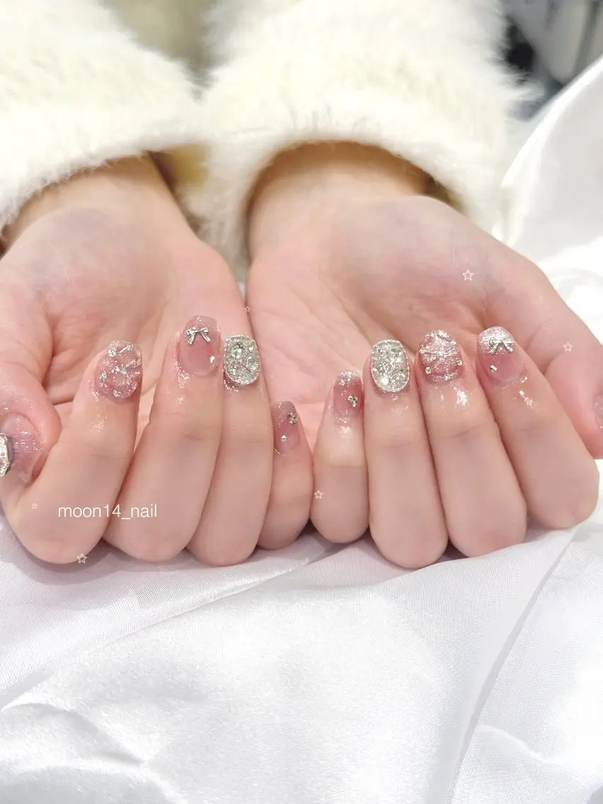 ネイル チークネイル ジェルネイル マグネットネイル パラジェル ピンク ハンドネイル natsuki 💫のネイルデザイン