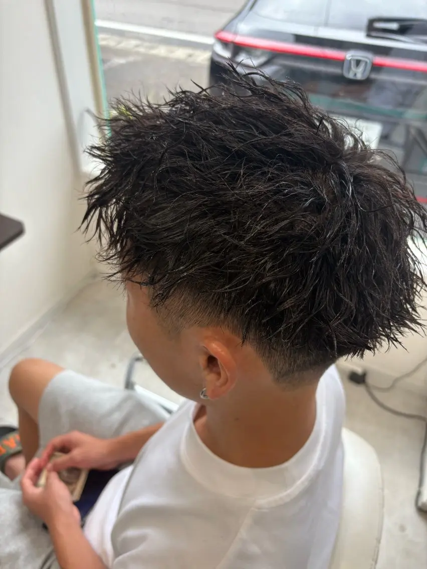 ショート パーマ メンズ カット パーマ 本間 颯太のヘアスタイル