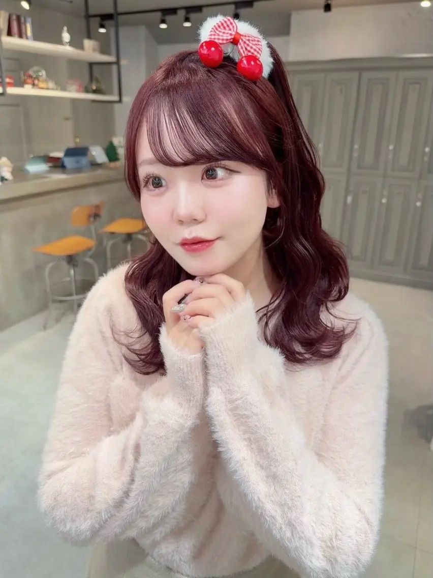 セミロング ヘアアレンジ ヘアセット 無料カットモデル💞 ピンク💞みどりのヘアスタイル