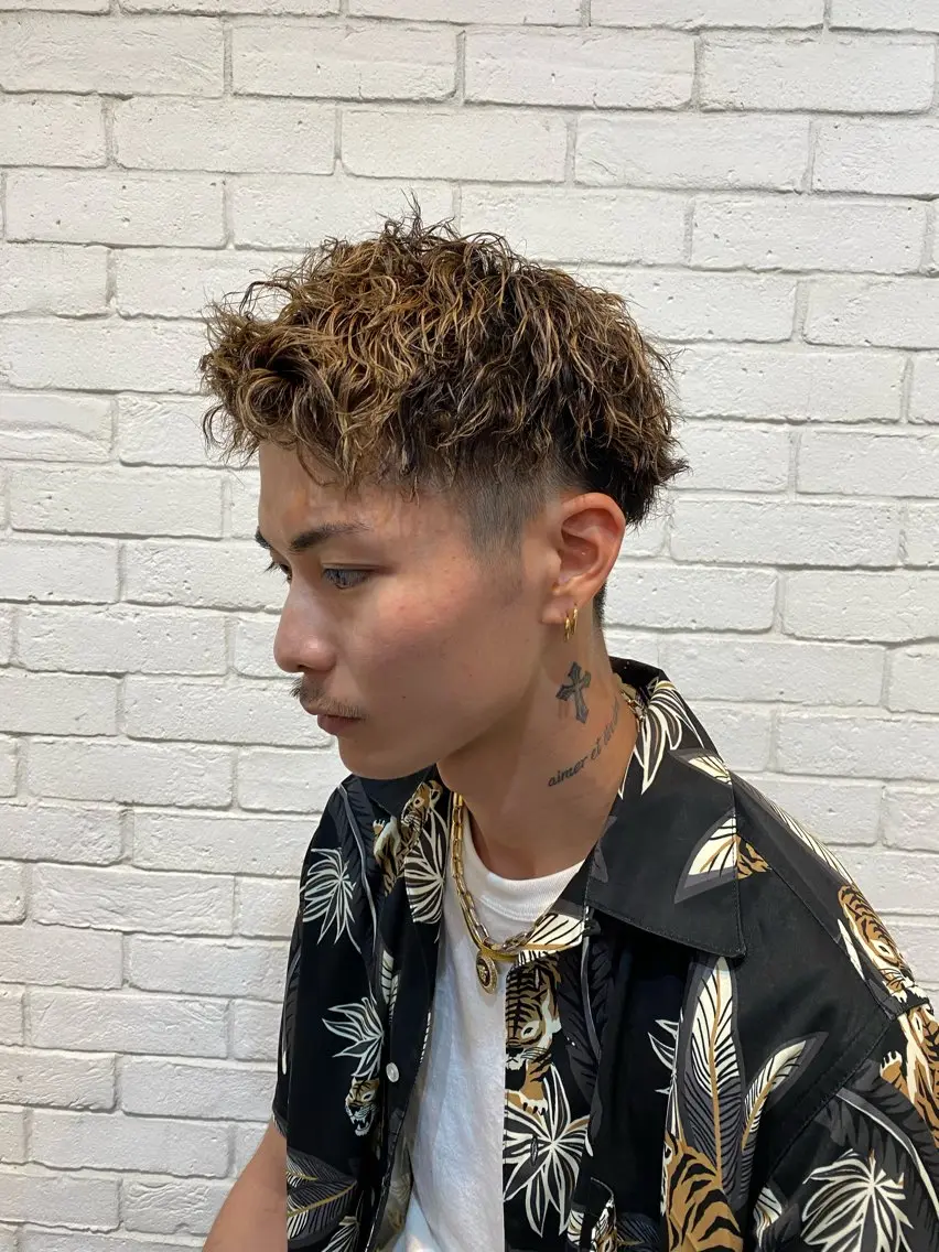 ショート カラー パーマ メンズ カット パーマ ヨシダ フミノリのヘアスタイル