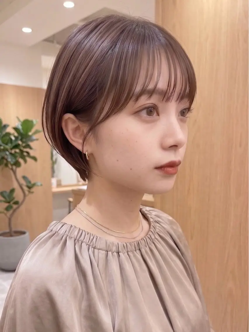 ショート 韓国風🥀透明感 カラー🖤uraraのヘアスタイル