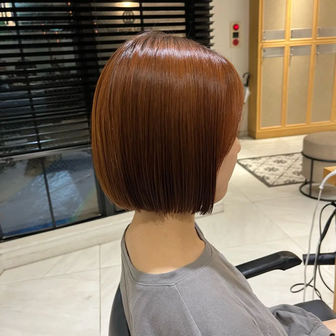 ショート カラー ブラウンカラー オレンジ オレンジブラウン ボブ ナミ🩶暗髪/暖色 ❤️/透明感/縮毛のヘアスタイル