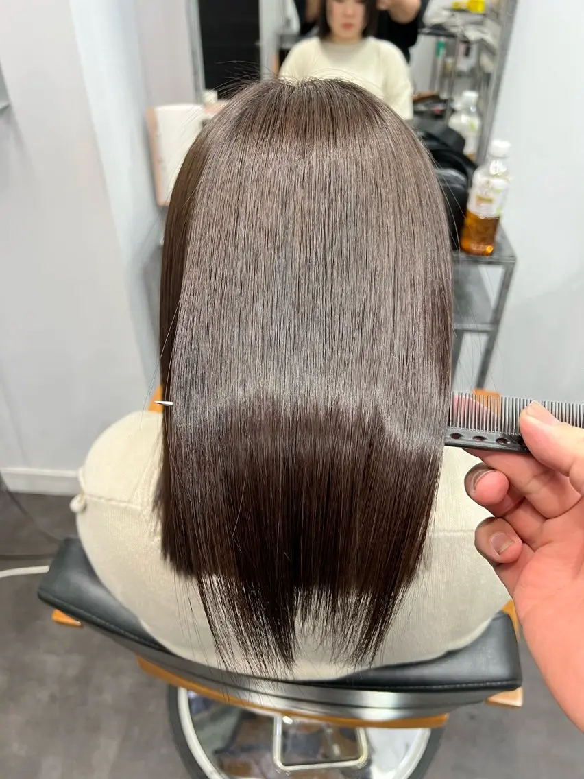セミロング カラー ヘアカラー トリートメント 大塚 貴之のヘアスタイル