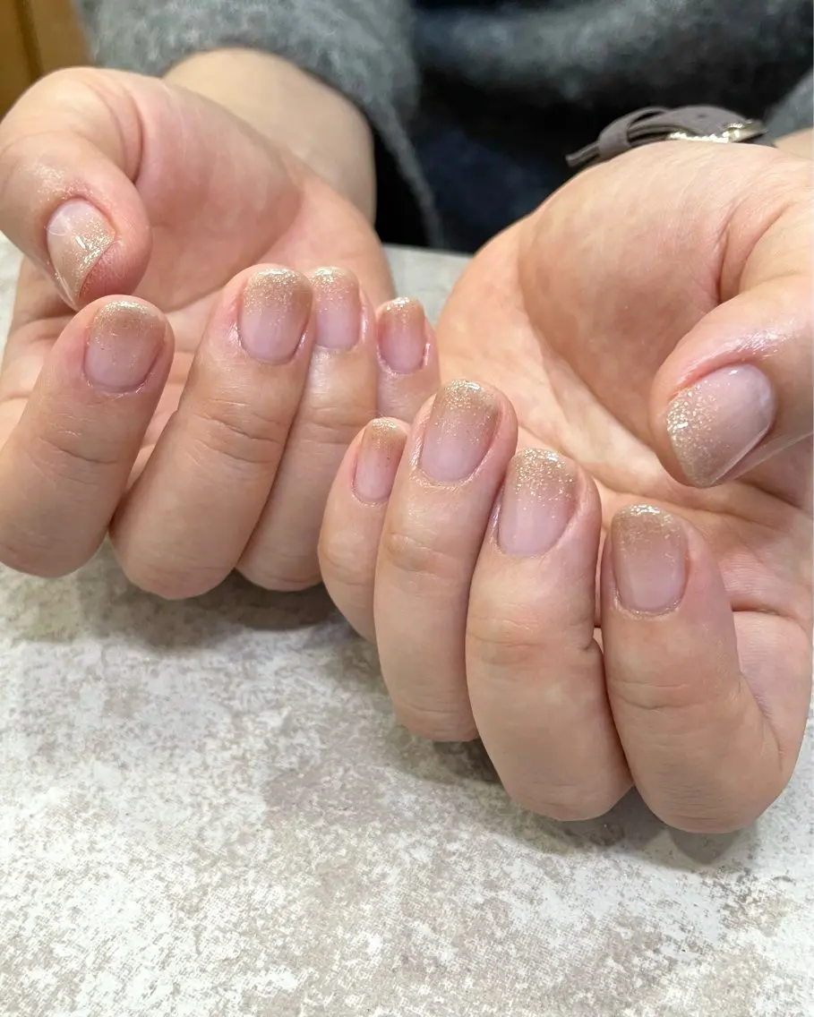 ネイル ラメ(グリッター) ハンドネイル nailsalon amity🌿池田のネイルデザイン