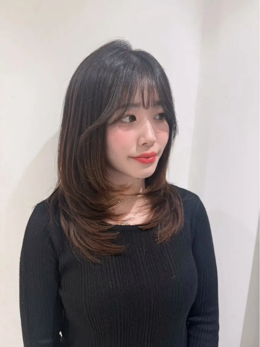 セミロング レイヤーカット カット トリートメント 佐々木 悠安のヘアスタイル