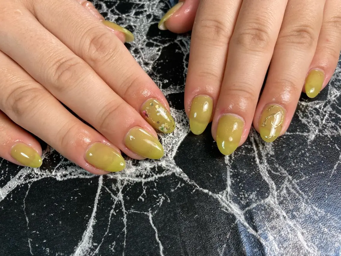 ショート ネイル ハンドネイル フットネイル ✴︎ Delightのネイルデザイン
