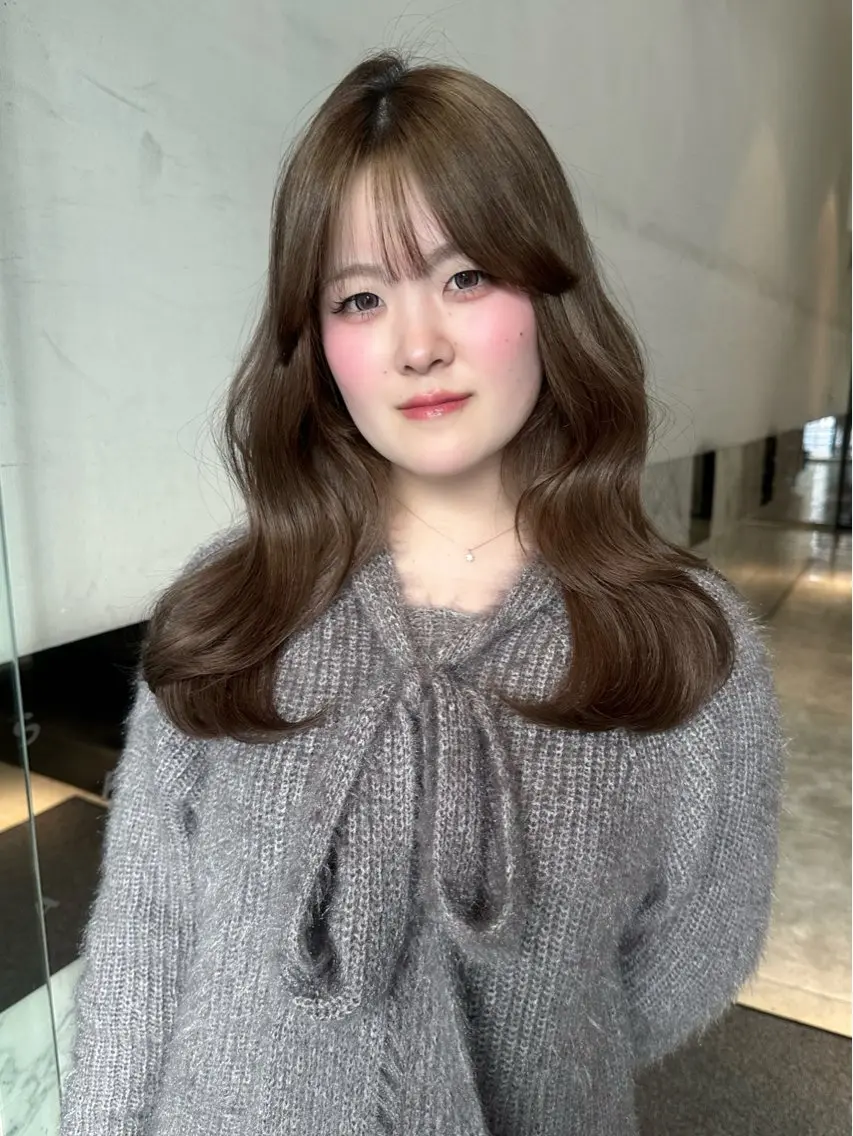 セミロング レイヤーカット 'AXIS wakanaのヘアスタイル