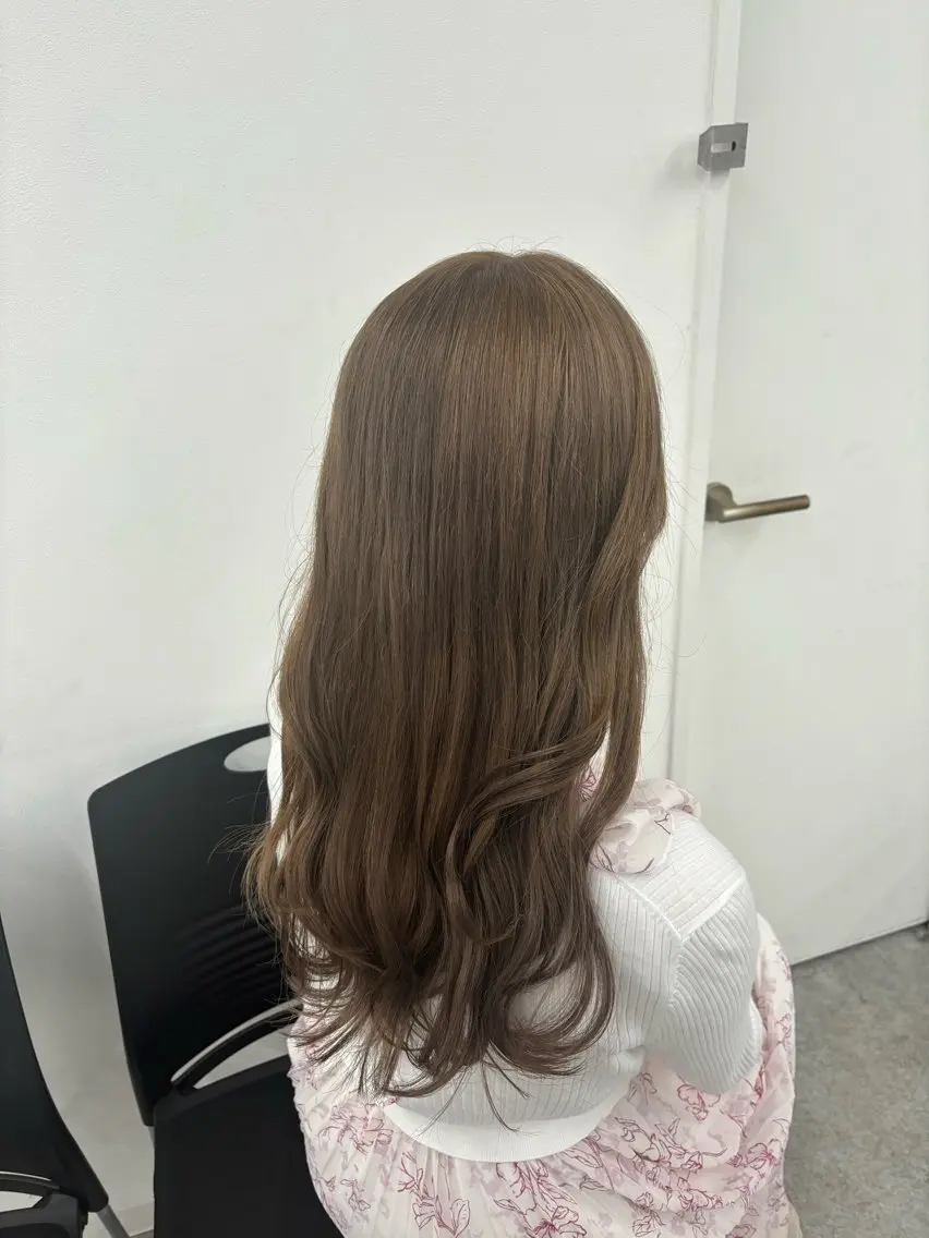 ロング カラー 髪質改善🩰透明感カ ラー🎀hinanoのヘアスタイル