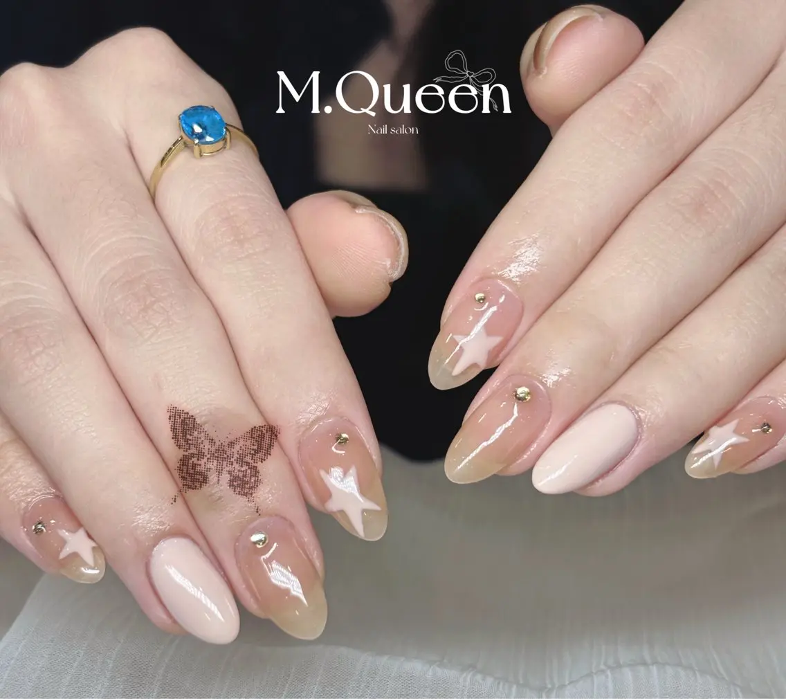 ネイル MQueen ネイルサロンのネイルデザイン