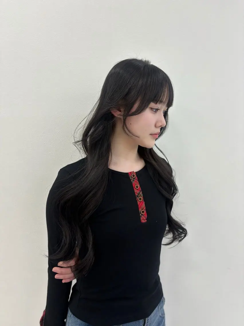 ロング カラー 抜け感レイヤー︴ ニュアンスカラーのヘアスタイル