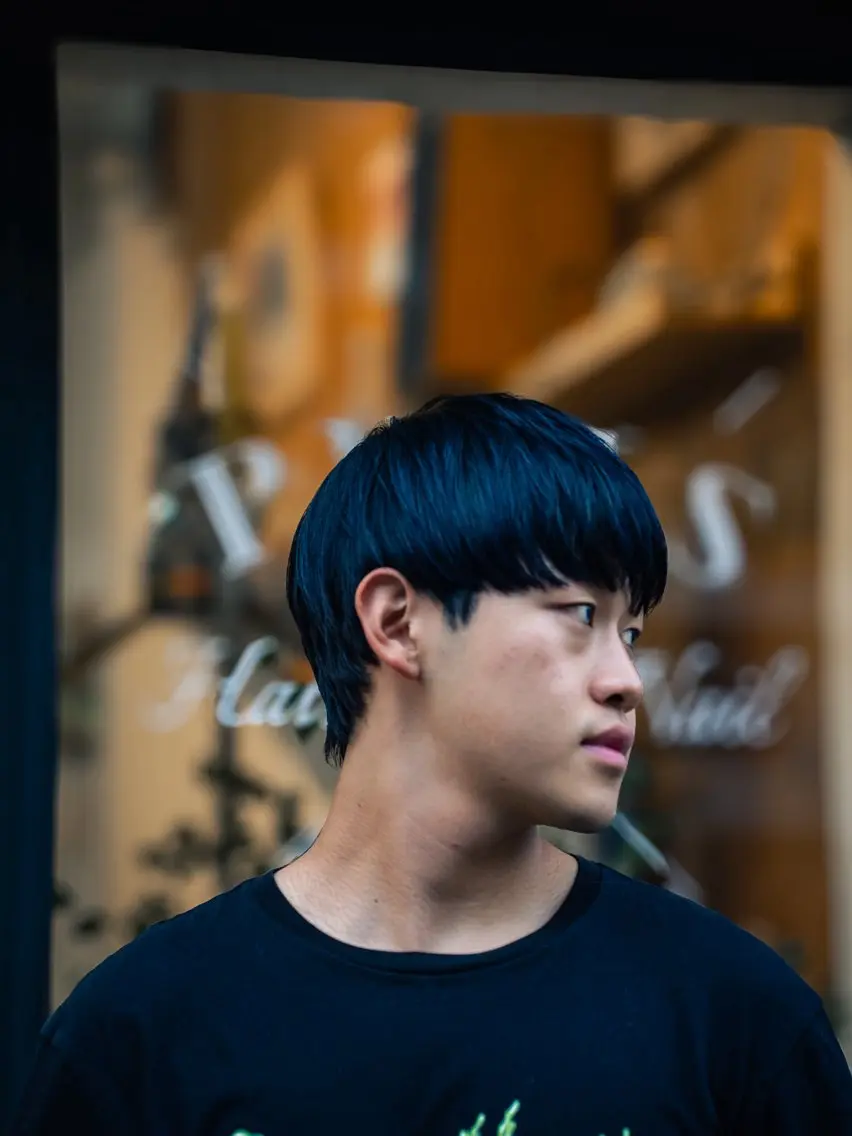ショート カラー パーマ メンズ マッシュ 黒髪 ブルーカラー ブルーブラック 🔗メンズサロン🔗 Kieのヘアスタイル