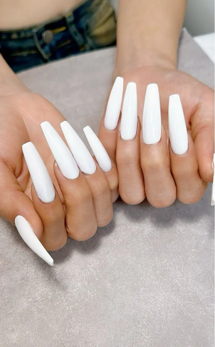 ネイル 長さ出し ロングネイル ワンカラーネイル スーパーロングネイル ネイルチップ ハンドネイル Monica nails/福島のネイルデザイン