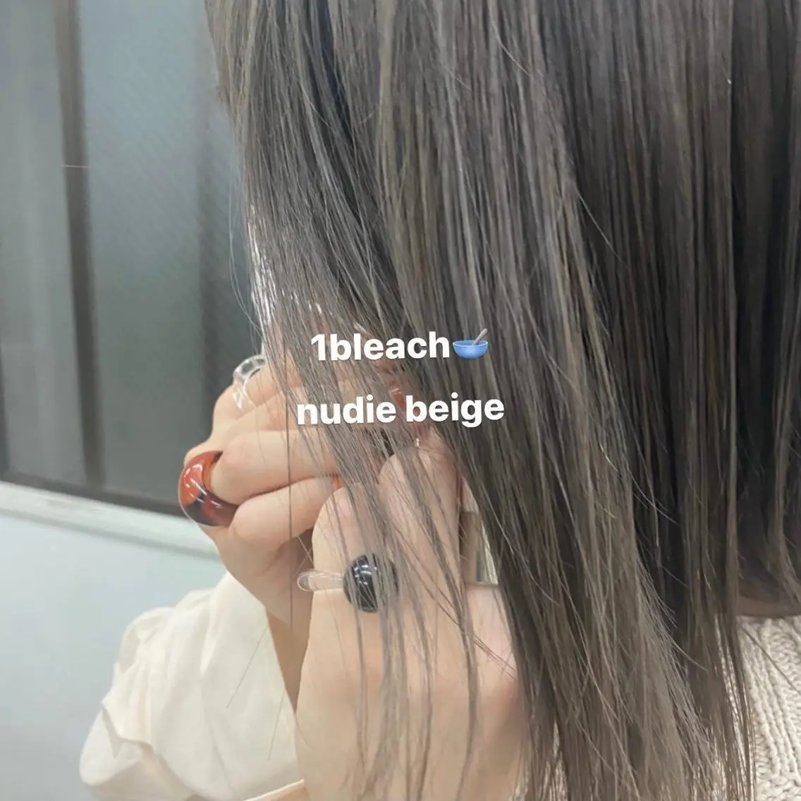 ミディアム カラー ヘアアレンジ ベージュカラー ハイライトカラー ハイライト ニュアンスヘア🌔 nanakoのヘアスタイル
