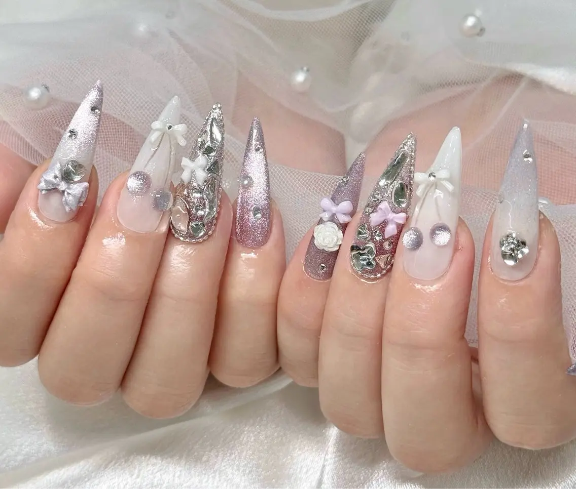 ネイル アートネイル チークネイル 韓国ネイル マグネットネイル ニュアンスネイル ハンドネイル NAILS168 新大久保店のネイルデザイン