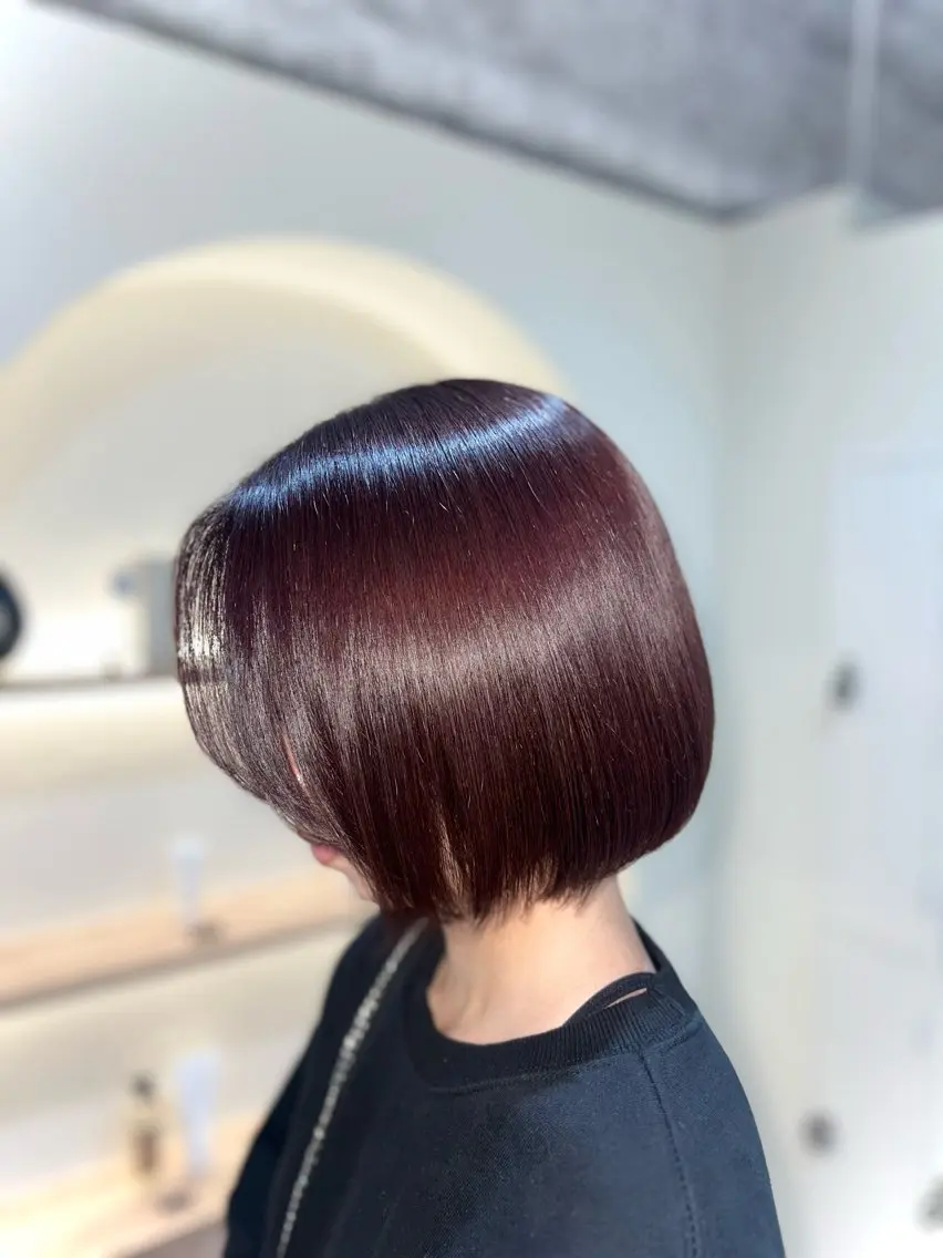 ショート カラー Zina aimiのヘアスタイル