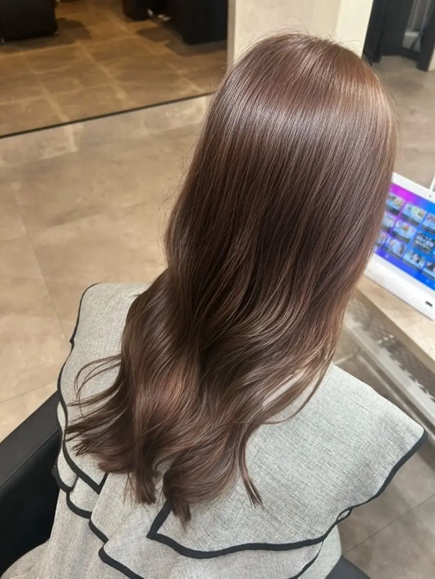 ロング 上島 愛永のヘアスタイル
