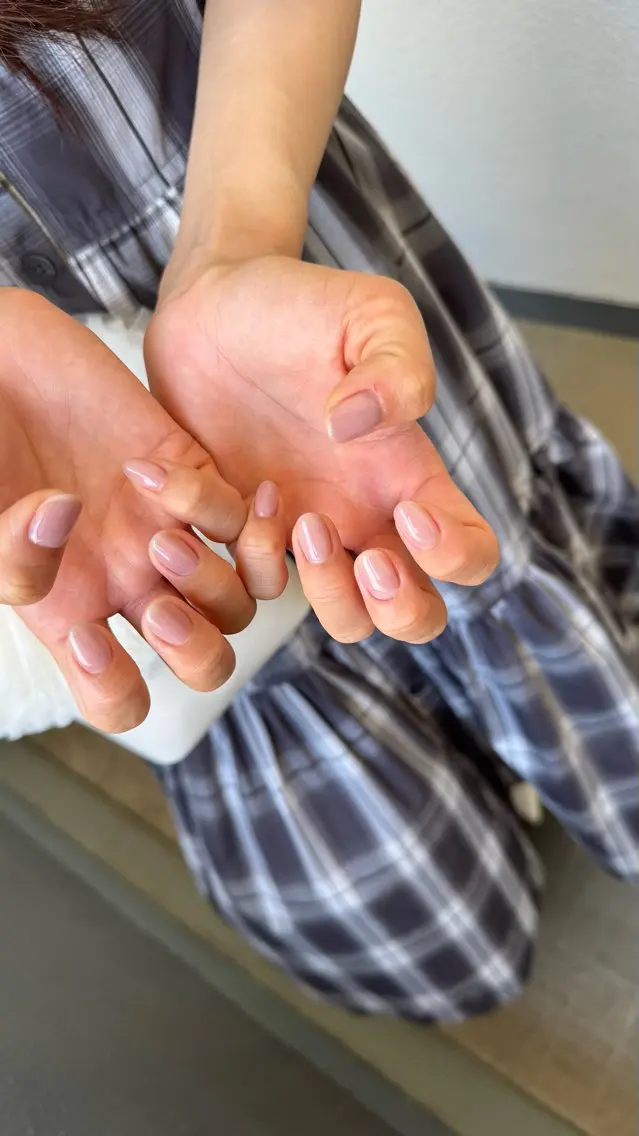 ハンド👐艶とフォルムにこだわる💗ワンカラーorラメグラデーションの写真