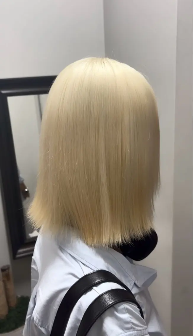 カラー ブロンド ヘアカラー トリートメント 北川 茉奈のヘアスタイル