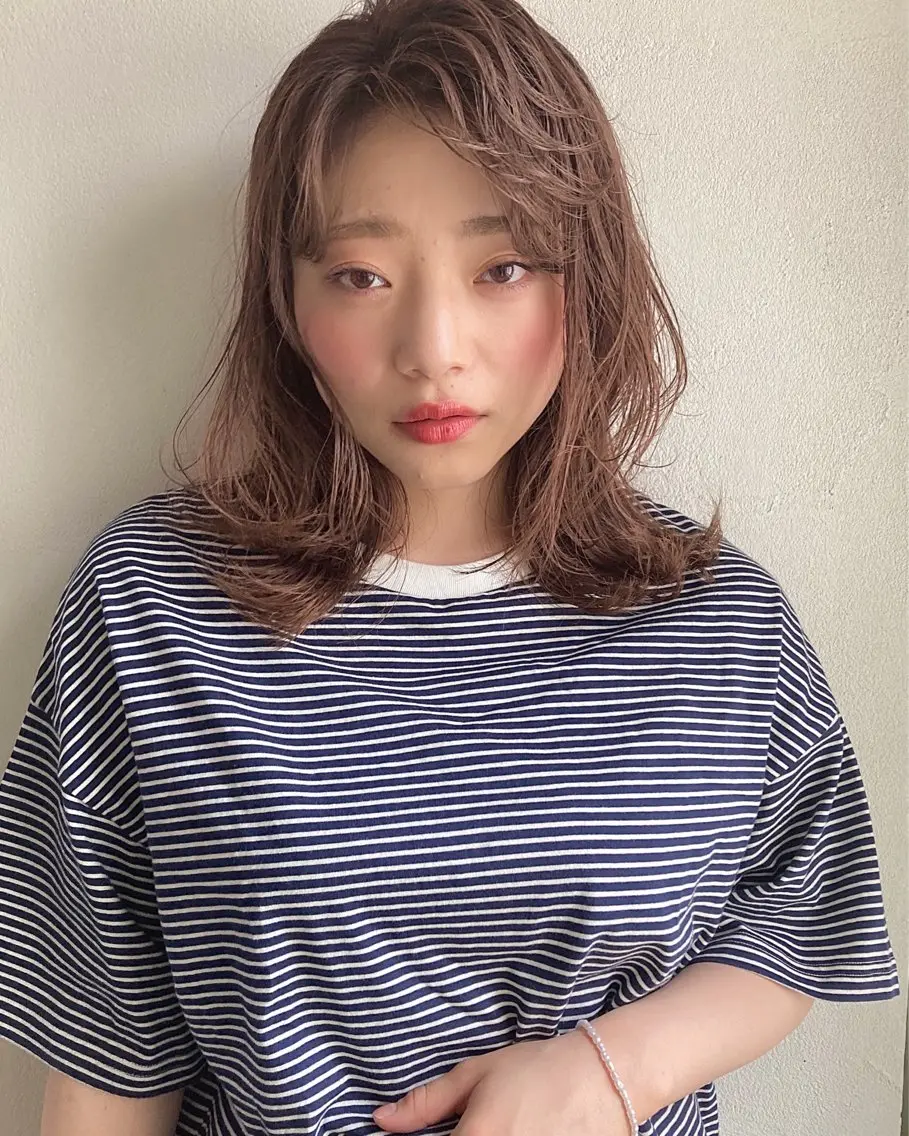 ミディアム 石川 理恵のヘアスタイル