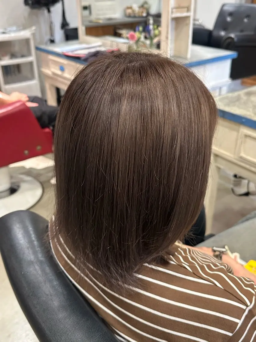 カラー ブリーチ 透明感カラー グレージュ ラベンダーカラー ラベンダーグレージュ 髙橋 李月のヘアスタイル