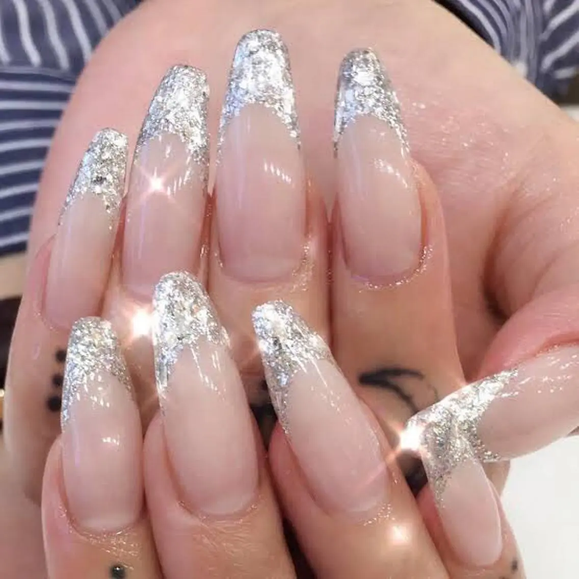 ネイル フレンチネイル キラキラネイル 🌙🫧CHARME (RUKA)🦋🫧のネイルデザイン