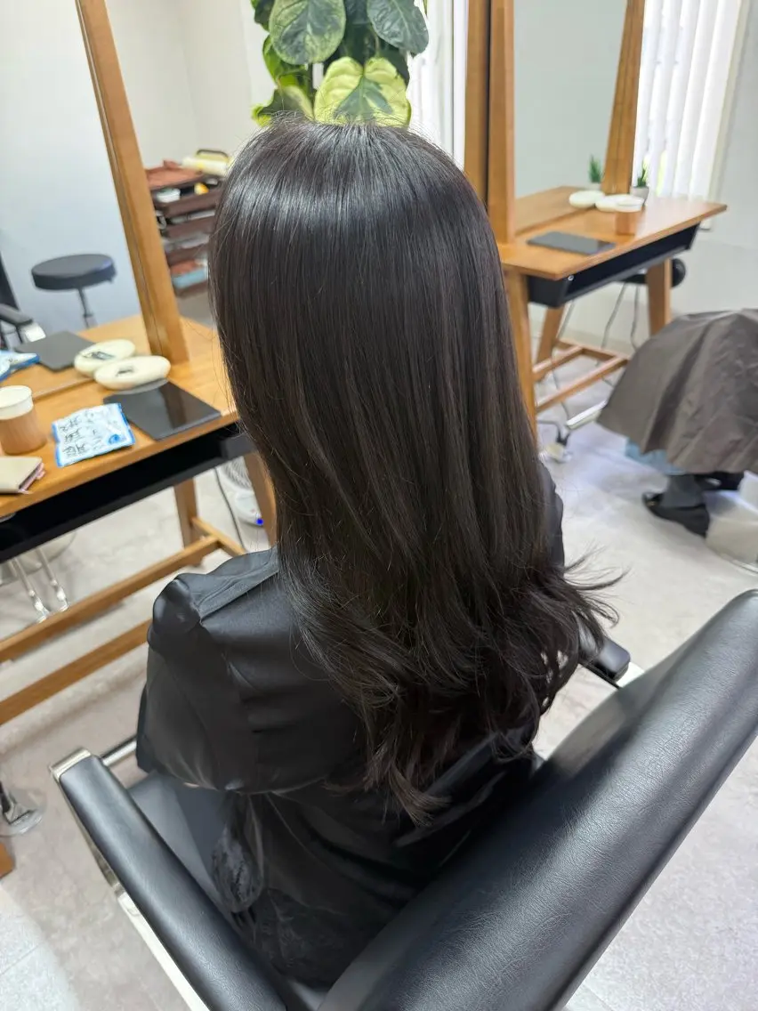 ロング カット ヘアカラー トリートメント いけだ ひかり ハイライトくびれヘアのヘアスタイル