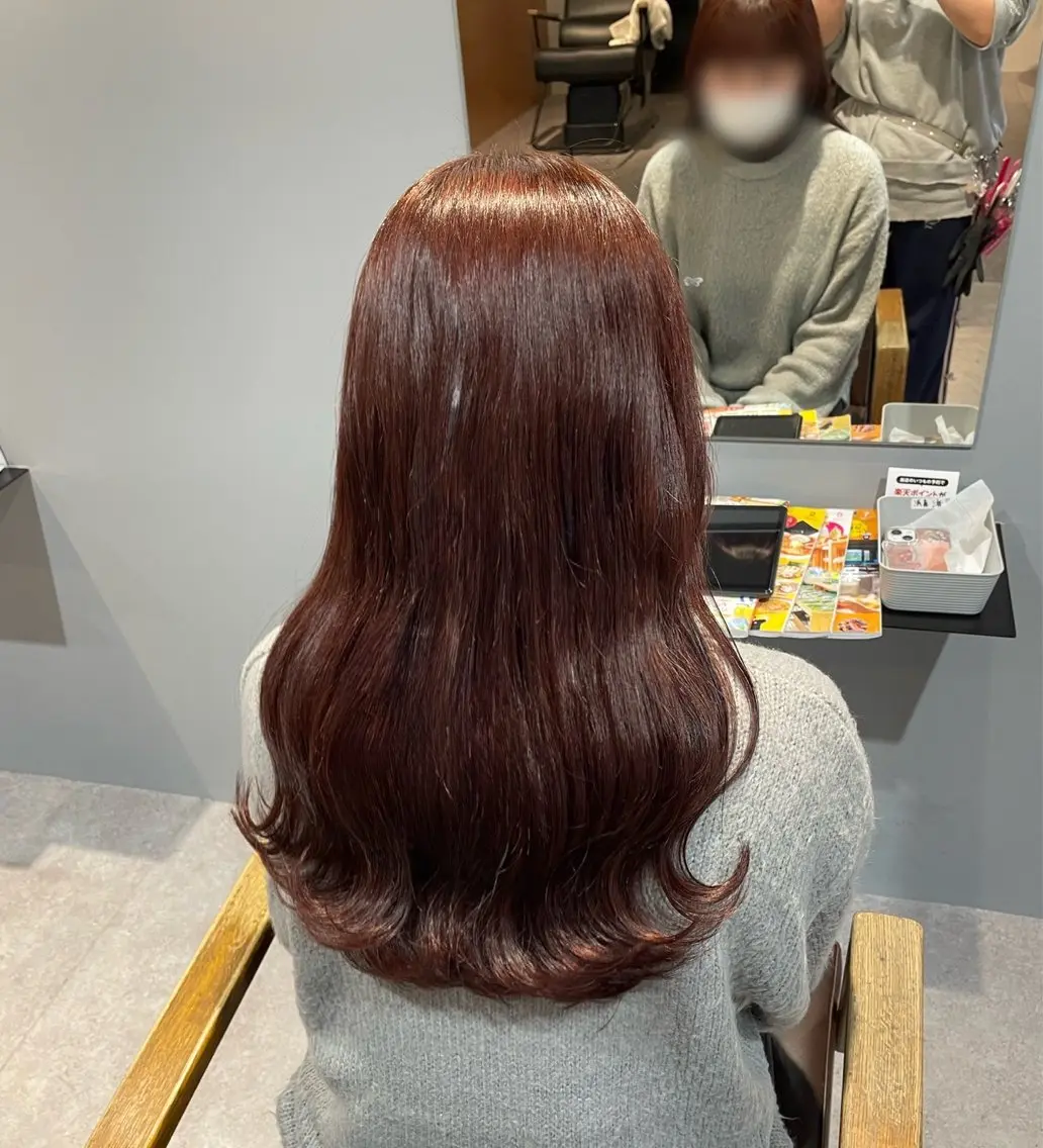 セミロング カット ヘアカラー Mimi🎀ブリーチ なし透明感 Wカラーのヘアスタイル