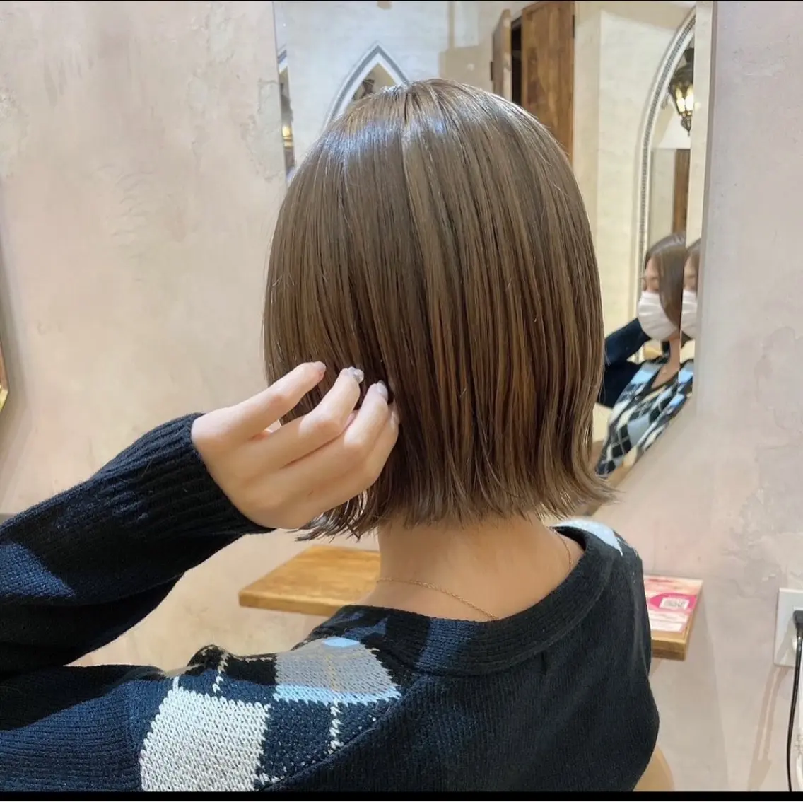 ミディアム ボブ ヘアカラー トリートメント ブリーチなしダブル カラー縮毛矯正 下野のヘアスタイル