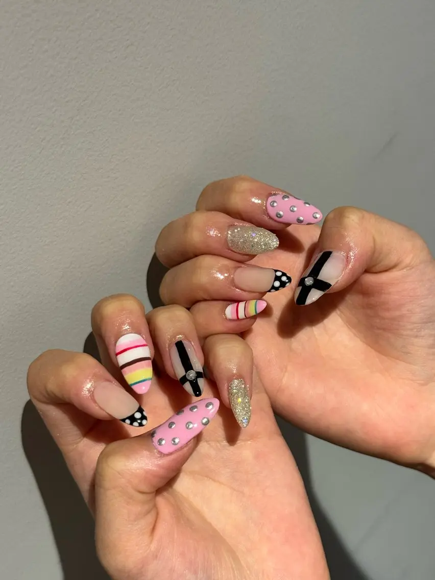 ネイル ハンドネイル 🍒 akariのネイルデザイン