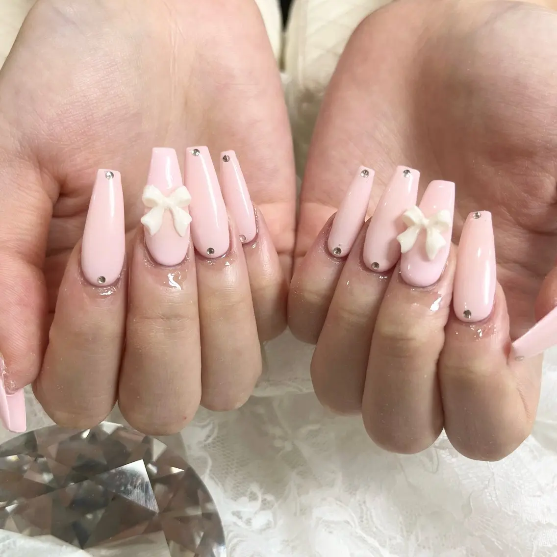 ネイル ピンク リボン ハンドネイル Nail Salon Elpisのネイルデザイン