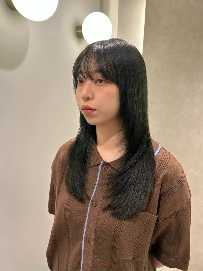 セミロング カラー Hatsune 🐯レイヤーカットのヘアスタイル