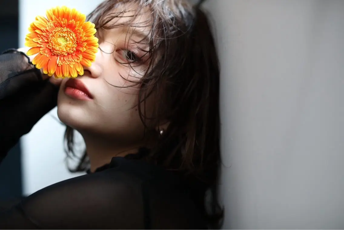 ミディアム ヘアカラー シモイケ ルアのヘアスタイル