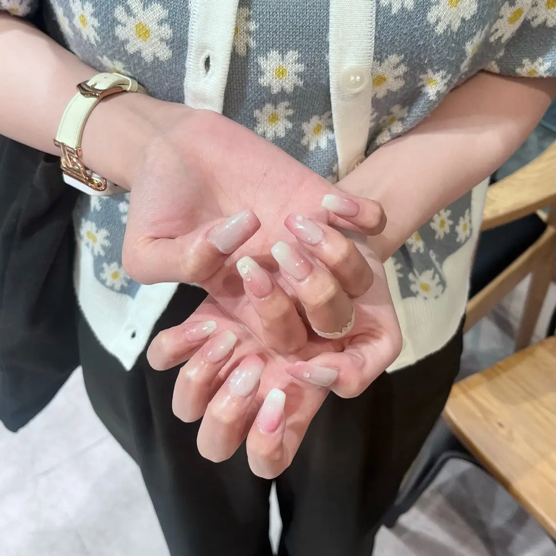 ネイル ハンドネイル 🩶レイナ🩶 color/nailのヘアスタイル