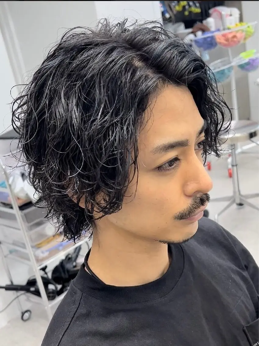 メンズ メンズパーマ 波巻きパーマ fifth リュウセイのヘアスタイル