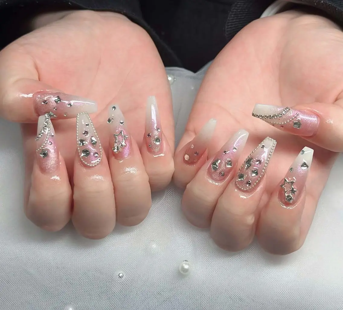 ネイル フレンチネイル ジェルネイル ハロウィン マグネットネイル ネイルチップ ハンドネイル H.baby Nail Salonのネイルデザイン