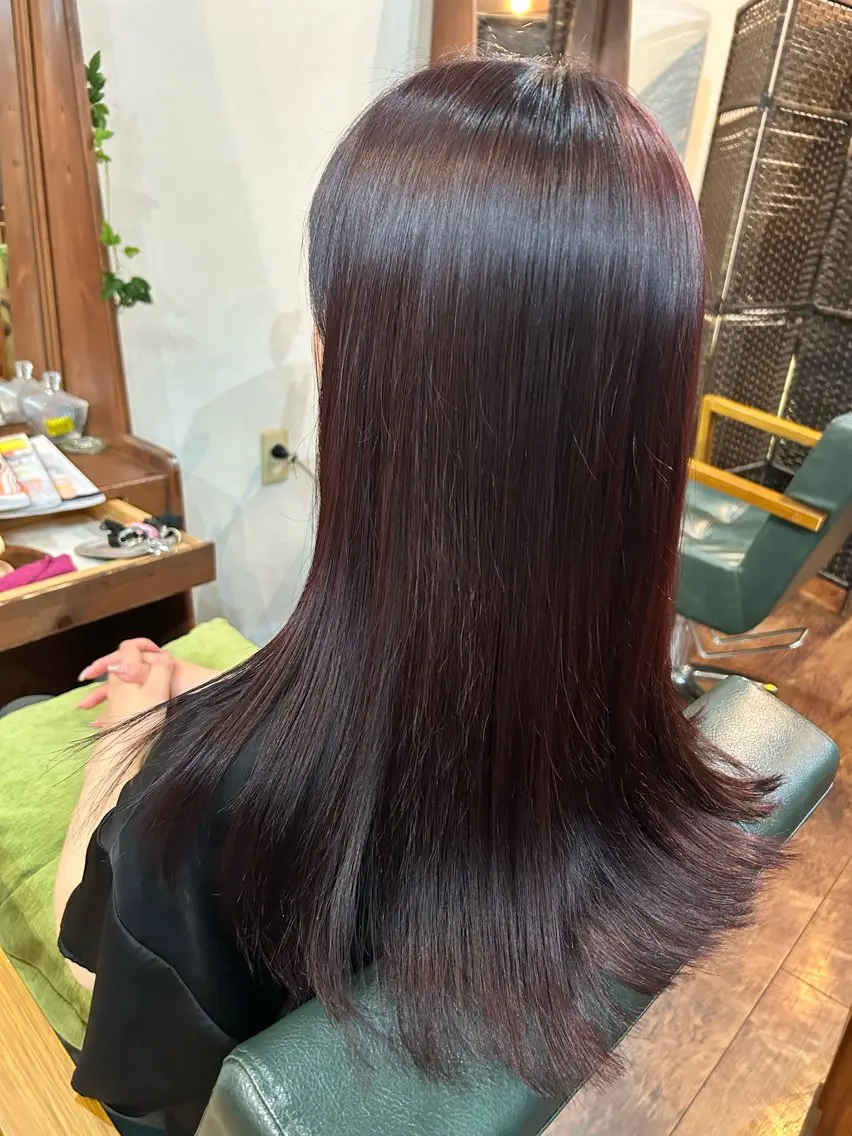 カラー カシス ピンクカラー story 増田 わかなのヘアスタイル